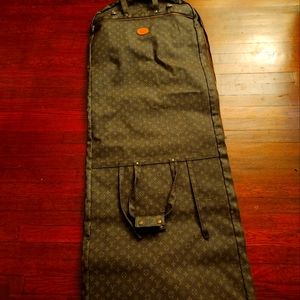 LOUIS VUITTON MONOGRAMMED TRAVEL HANGING BAG-BRAND NEW WITHOUT TAGS